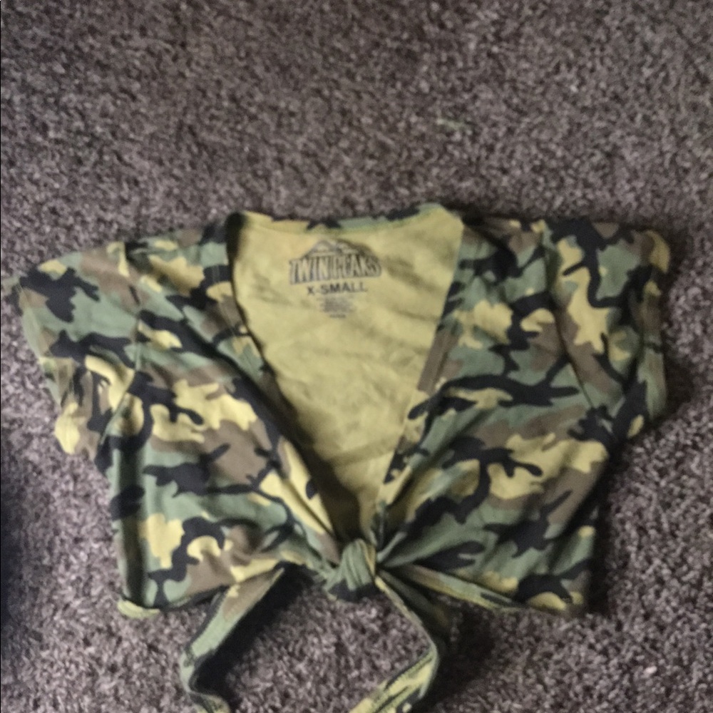 Hooters crop top authentic